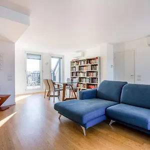 Modern With Terrace, Wifi & Ac , Milano Italia