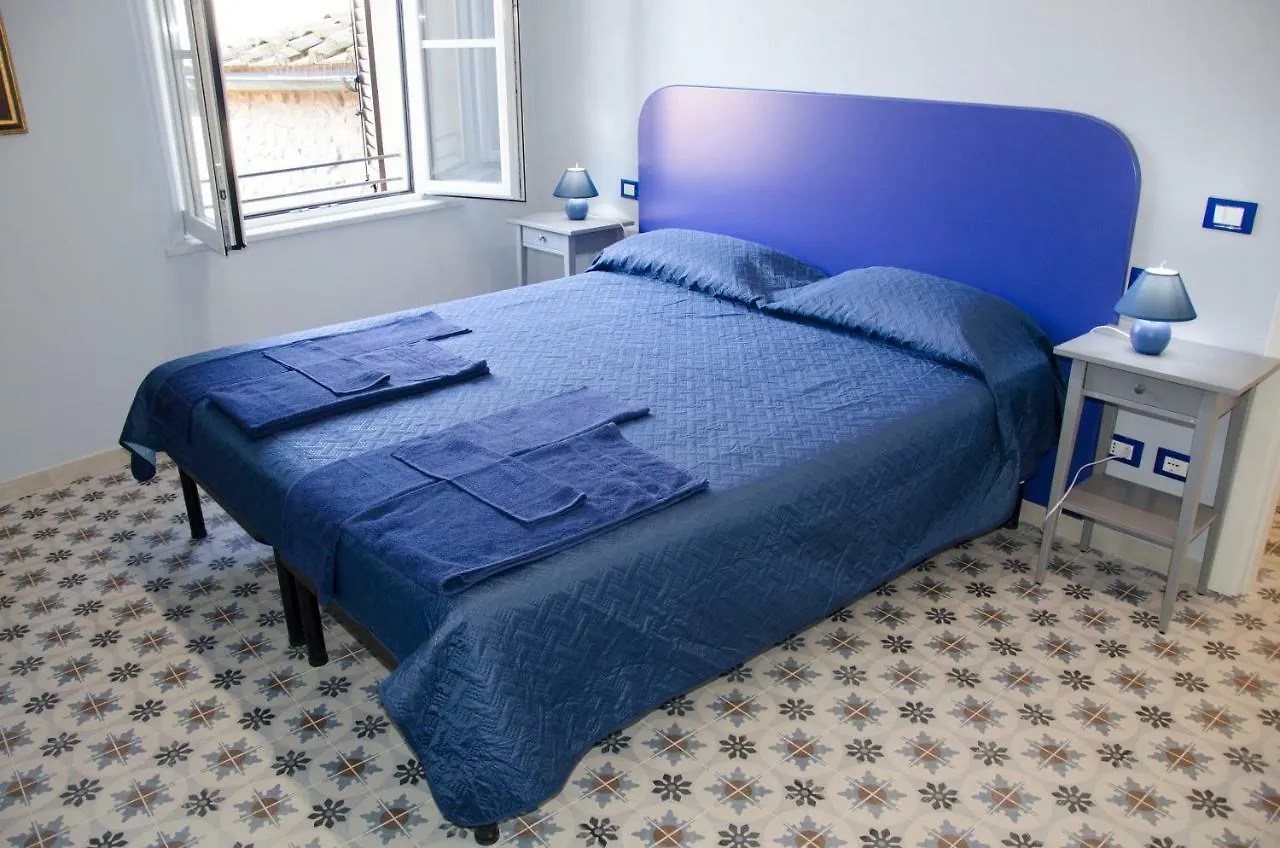 Volterracentro Apartment 0*, Volterra Italy